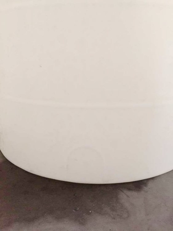 【廠家直銷】2噸pe塑料水箱 2立方化工塑料水箱 2000L蓄水箱供應(yīng)