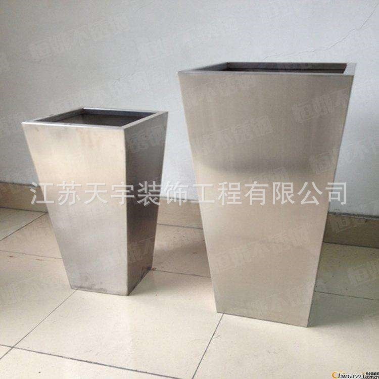 廠家直銷不銹鋼藝術(shù)花盆園藝景觀花箱設(shè)計(jì)制作戶外異形花壇