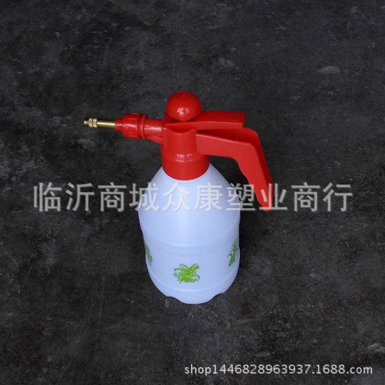 臨沂廠家大量供應(yīng)1.5型2.0型微型手動(dòng)噴霧器氣壓澆花瓶品質(zhì)