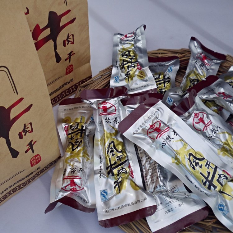 沁牧原 內(nèi)蒙特產(chǎn) 手撕風(fēng)干牛肉干  代加工貼牌 風(fēng)味零食 小食品