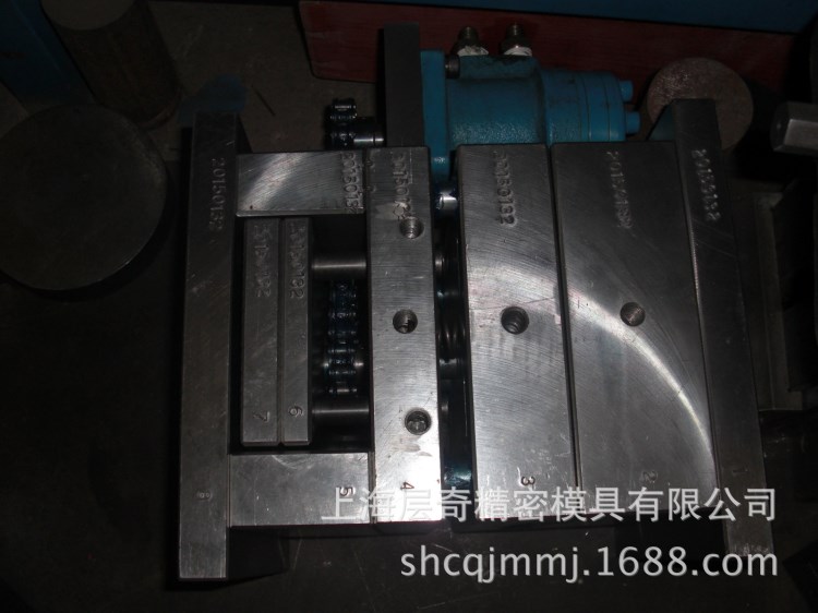 承接家用水杯保溫杯塑膠模具加工  注塑
