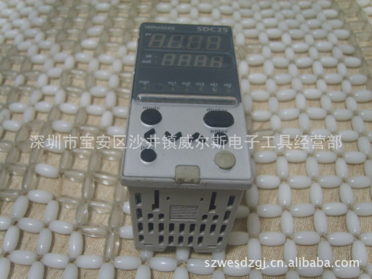YAMATAKE AZBIL山武溫控器SDC25 C25TV0UA4100