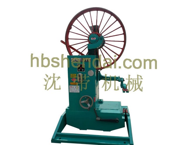 河北帶鋸機 邢灣木工跑車  生產廠家