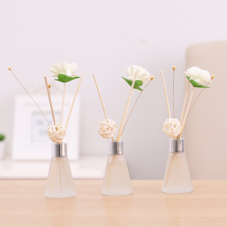 新款創意高端禮品裝磨砂瓶綠花香氛藤條揮發香熏家居除味無火香薰