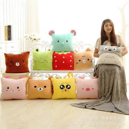 卡通抱枕靠墊被子午睡龍貓三合一空調毯兩用空調被珊瑚絨毯子批發