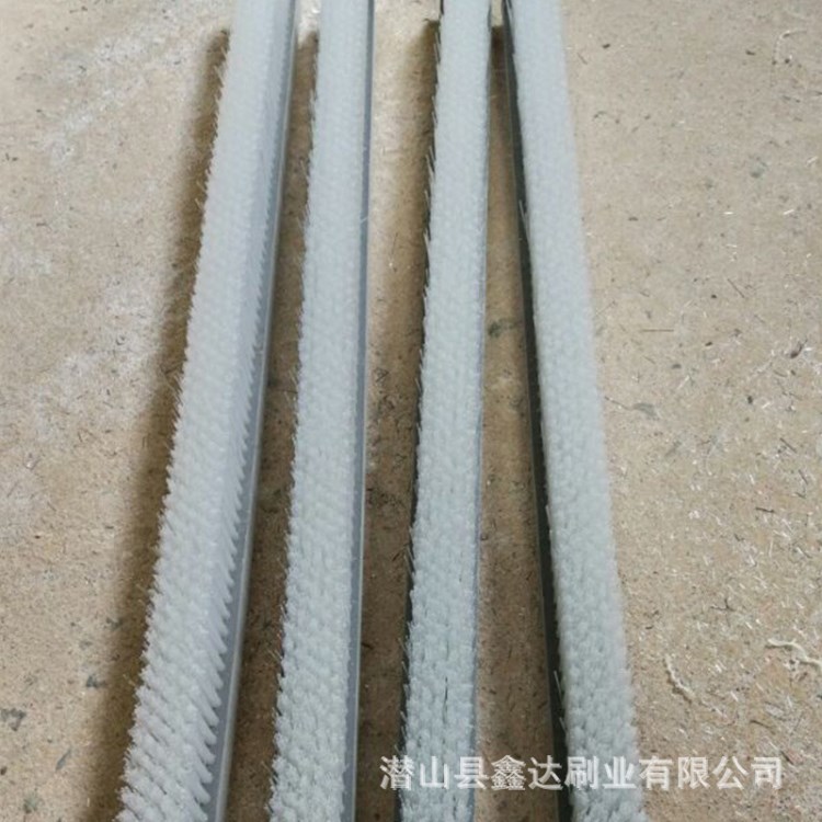 供應(yīng)塑料條刷 pvc條刷 尼龍長條毛刷 PVC條形板刷