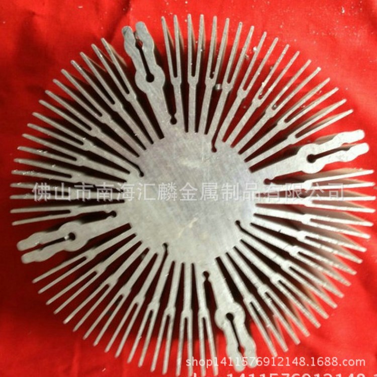 精品展示 LED鋁太陽(yáng)花散熱器  LED太陽(yáng)花散熱器 歡迎訂購(gòu)