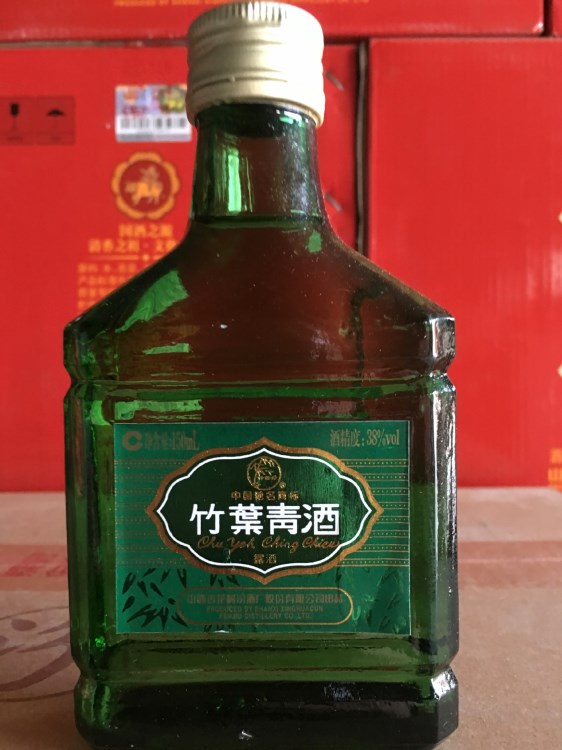 竹葉青 玻璃瓶裝38度 150ml*12瓶   整箱批發(fā)