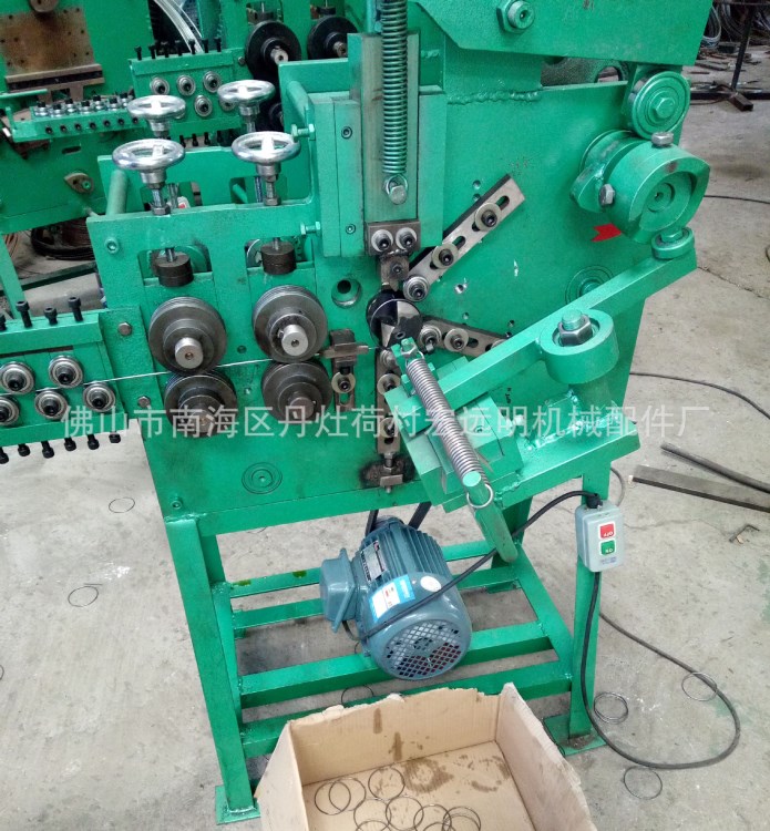 供應(yīng)中型機(jī)械傳動(dòng)式打閉口圈機(jī)