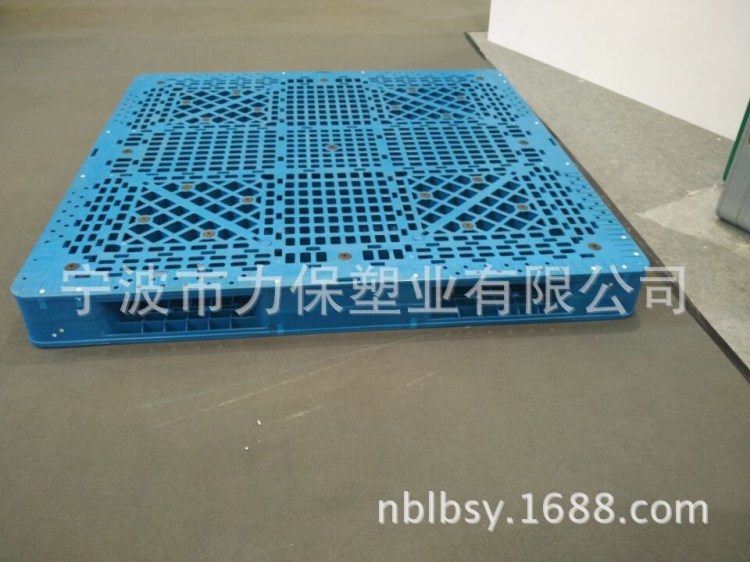 生產(chǎn)供應網(wǎng)格雙面托盤直銷遼寧沈陽周轉(zhuǎn)墊板可以加12根鋼筋