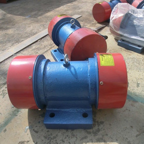 新鄉(xiāng)圣頓振動電機價格合理質(zhì)量從優(yōu)廠家直銷 YZS-75-6 功率5.5kw