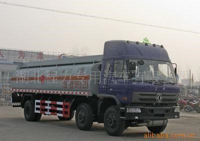 東風(fēng)油罐車 前四后四運(yùn)油車價(jià)格 小三軸運(yùn)油車報(bào)價(jià)