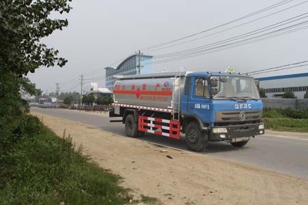 涼山彝族自治州湖北東風(fēng)多利卡油罐車