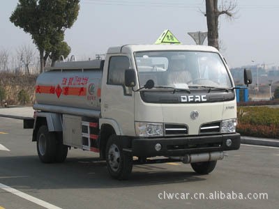 東風(fēng)福瑞卡加油車|4立方油罐車|油車價(jià)格圖片程力報(bào)價(jià)CLW5040GJY3