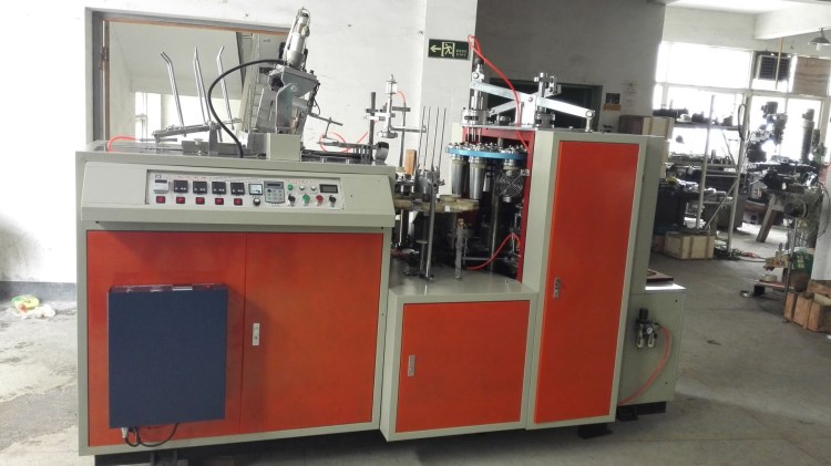 供應高杯機、紙杯成型機 雙淋膜紙杯機