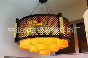 【廠價直銷】現(xiàn)代新中式木藝樹脂雕花鏤空客廳餐廳藝術(shù)吊燈121