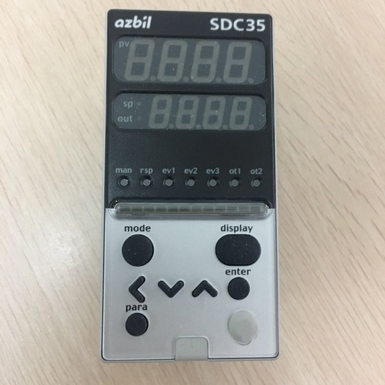 YAMATAKE/山武原裝溫度控制器C35TC0UA3400M300現(xiàn)貨