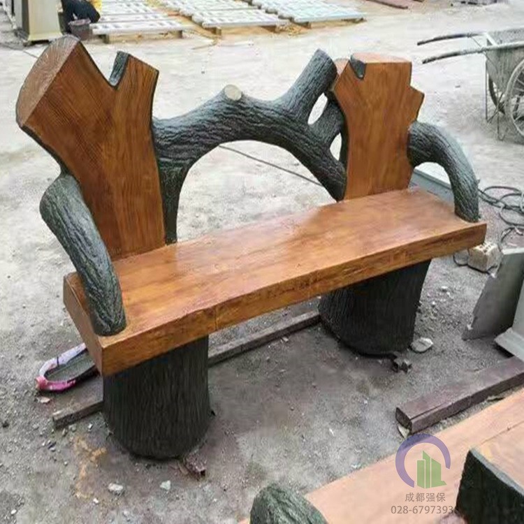 廣西南寧仿木仿樹皮桌椅垃圾桶生產(chǎn)廠家