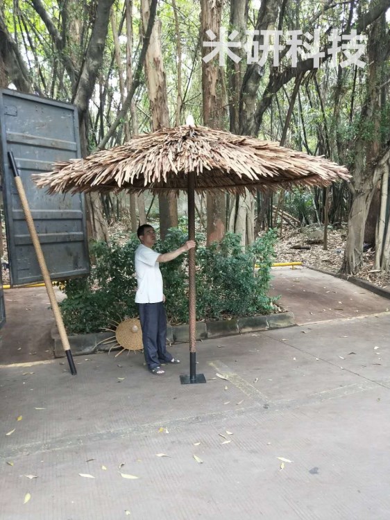 厂家直销仿真茅草伞 沙滩仿真茅草伞  户外游泳池装饰景观伞 现货