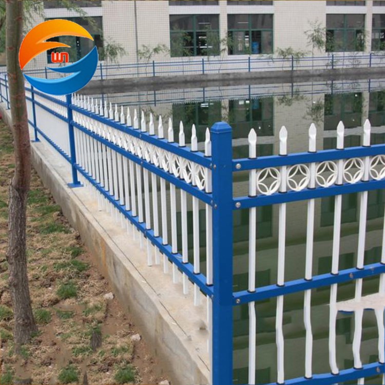 三橫杠鋅鋼護欄網 鐵藝圍欄網 藍白相間鍍鋅管柵欄加工定做