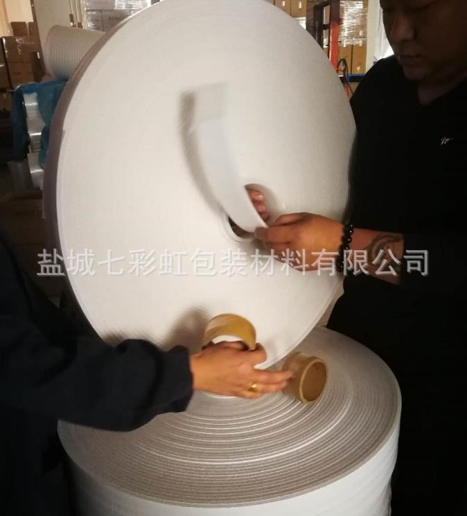 廠家直銷隔音保溫地暖膠條、家裝地暖踢腳線邊界保溫膠條