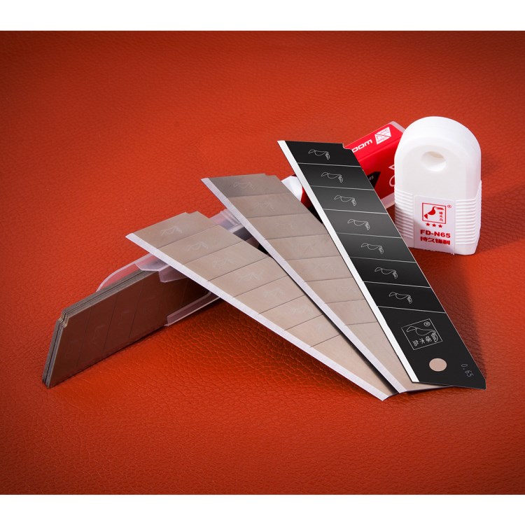 啄木鳥折斷刀片22mm美工刀片 9+1黑刃刀片 新款型加厚刀片 FD-N65