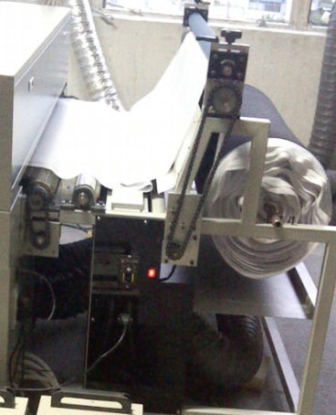 廠家供應皮革卷材激光切割機 廣東皮革激光切割機