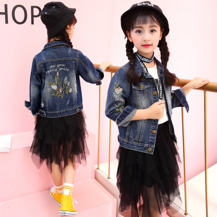 童裝2018新款春裝女童時尚牛仔服韓版中大童寶寶牛仔繡花外套批發
