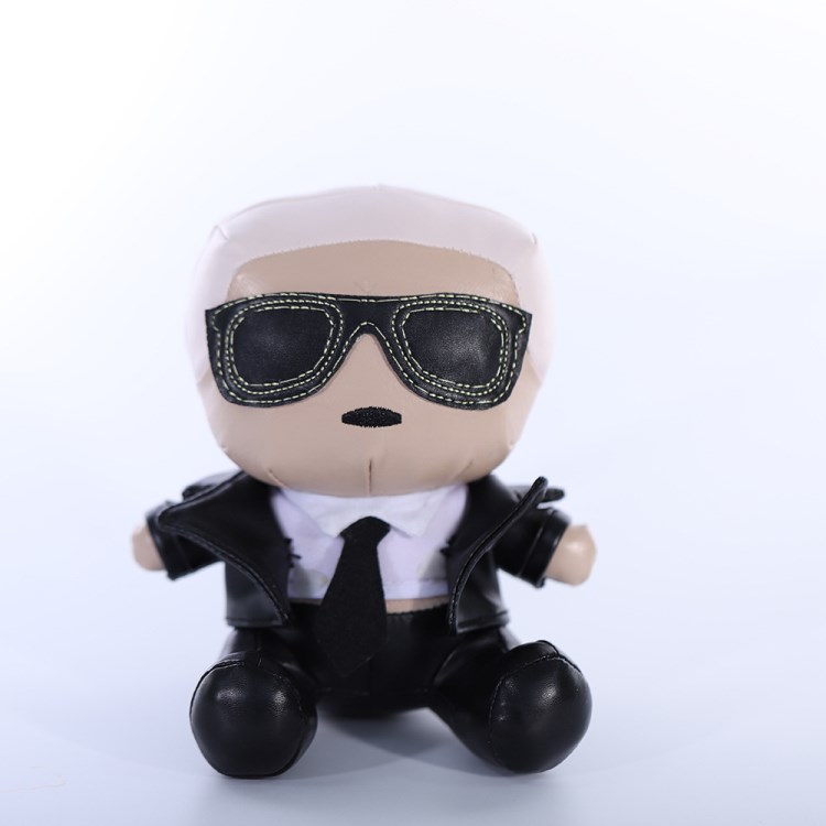 定制時尚老佛爺毛絨公仔坐姿毛絨老佛爺真皮公仔開發(fā)設計毛絨老佛