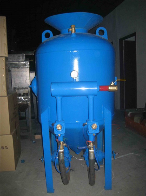 工字鋼翻新除銹機(jī) 工字鋼噴砂除銹機(jī) 移動(dòng)噴砂機(jī)
