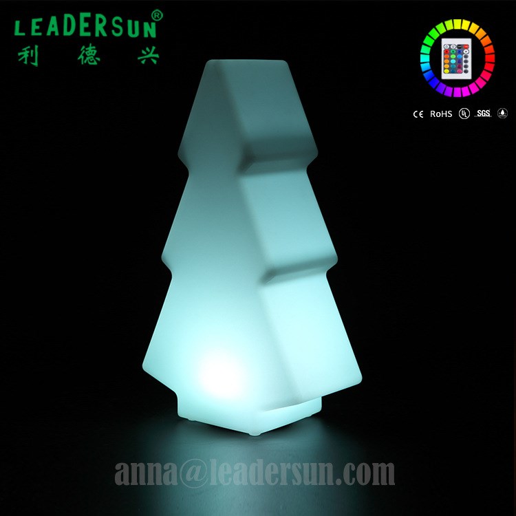 廠家供應發光圣誕樹燈 規格定制 led景觀樹燈 七彩樹燈 led發光樹