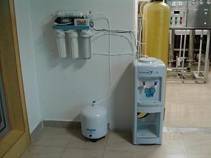 大型食品飲料廠等反滲透RO系統(tǒng)、大中小型RO反滲透凈水設(shè)備