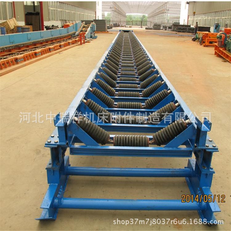 小型可移動(dòng)式皮帶輸送機(jī) 升降式爬坡散料皮帶輸送機(jī) 傳送帶輸送機(jī)