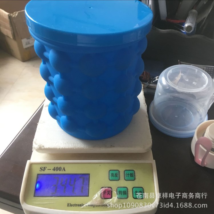 硅膠冰桶 irlde ice genie 冰杯Saving Ice Cube Maker 制塊冰桶