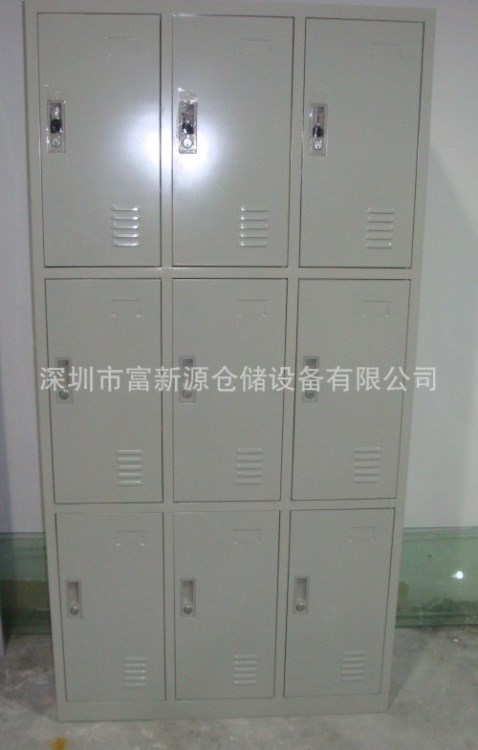 燕川9門帶鎖員工柜，光明18門鋼板員工柜，深圳15門員工柜生產(chǎn)商