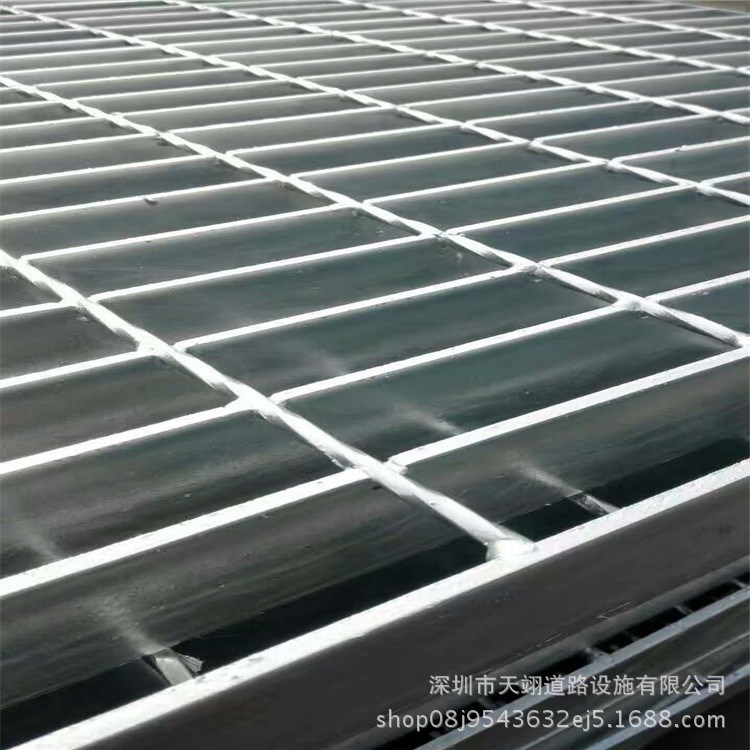 深圳 平臺(tái)鋼格板 熱鍍鋅水溝蓋板 齒形防滑鋼格板 樓梯踏步板