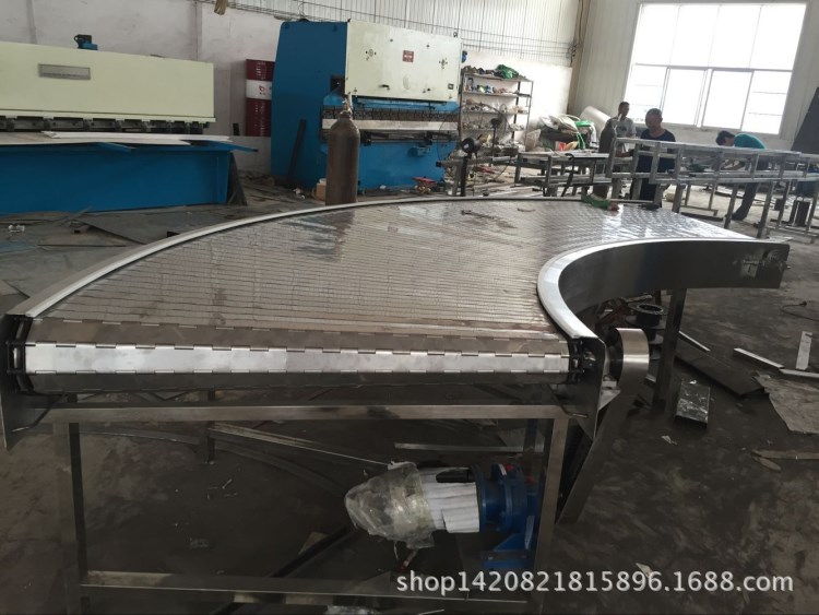 廠家直銷不銹鋼鏈板轉(zhuǎn)彎?rùn)C(jī)