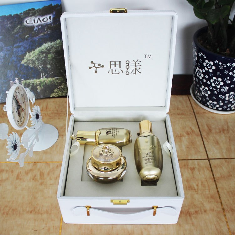 義烏皮質(zhì)化妝品皮盒化妝禮品盒定制化妝品套盒精油盒廠家直銷