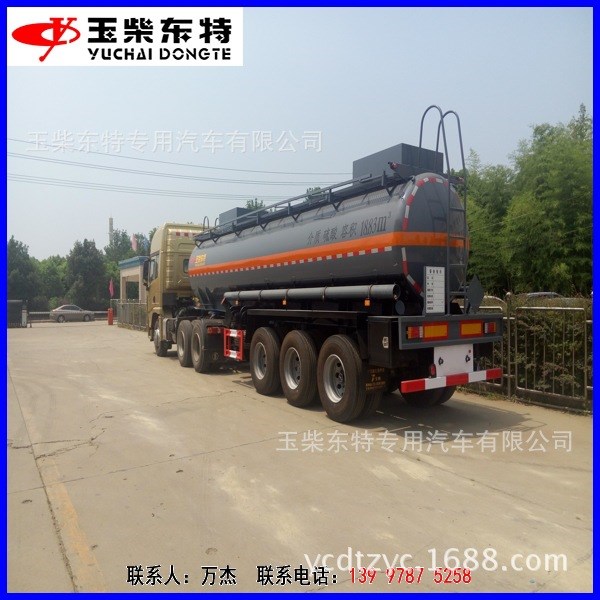 9.5噸輕型高強(qiáng)鋼碳鋼襯塑罐液壓油罐車(chē)出料口閥門(mén)