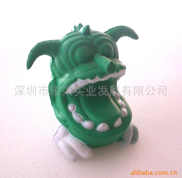 深圳榮大海綿 供應(yīng)海綿鑰匙扣 手機(jī)掛飾 等PU產(chǎn)品