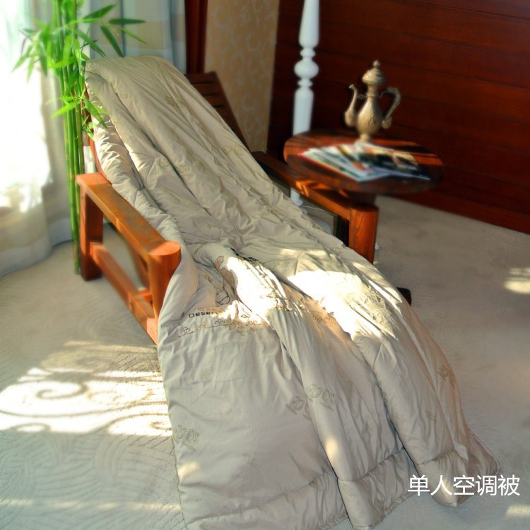 兒童涼被空調(diào)被 健康精梳駝絨單人空調(diào)被 床上用品 一件代發(fā)