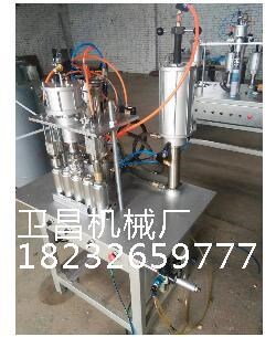 山東自噴漆灌裝機器；脫模劑灌裝機器；半自動流水線設備