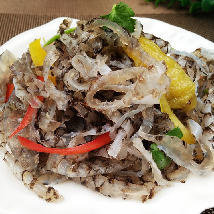 泡椒鱼皮即食斑鱼丝凉拌海鲜风味鱼皮丝150g香辣零食厂家批发微商