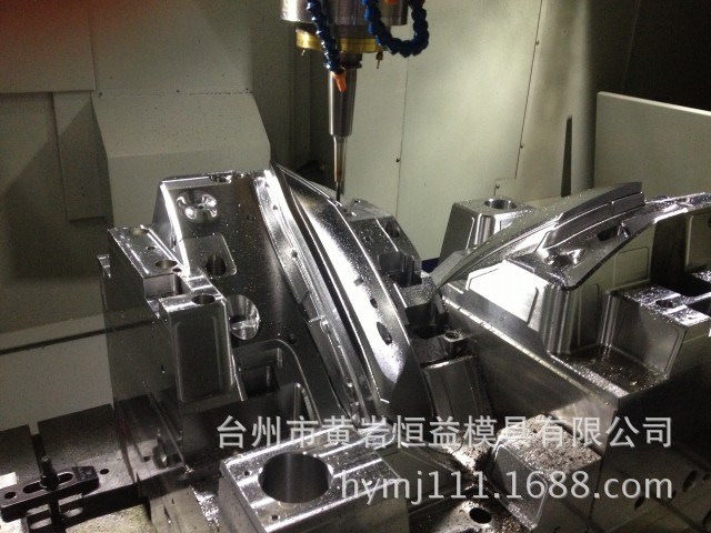 風(fēng)機(jī)殼 保溫飯盒模具 叉車塑件 車燈反光碗 燈座注塑模 雙色模具