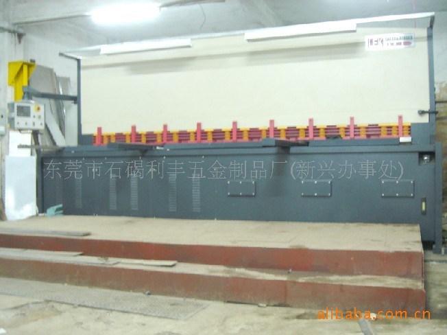 提供深圳東莞廣州凸輪彈簧機.無凸輪彈簧機底座機罩配件鈑金加工