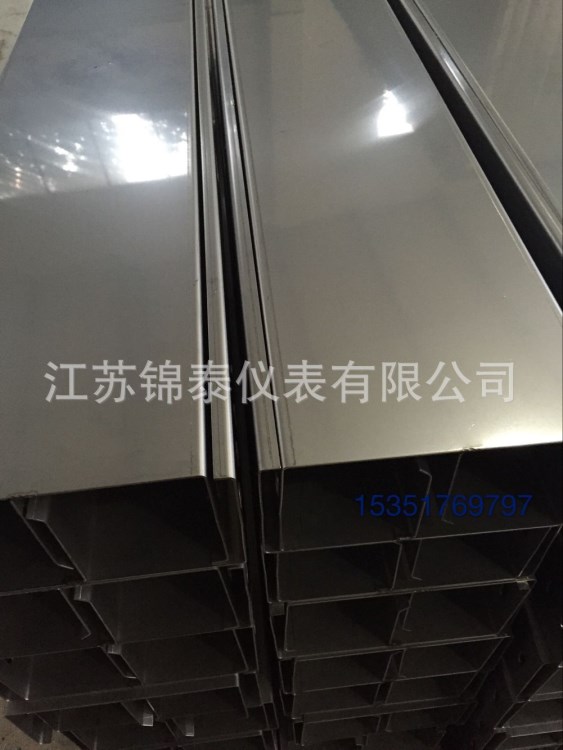 鍍鋅板材質(zhì)梯級式橋架 大跨距電纜橋架 組合式橋架 鍍鋅板槽式橋