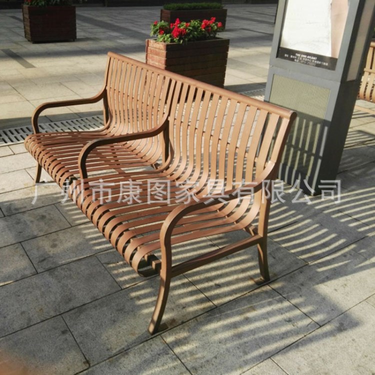 廣場鐵藝座凳 街區(qū)休閑長凳 鋼制休閑公園椅 工廠訂制