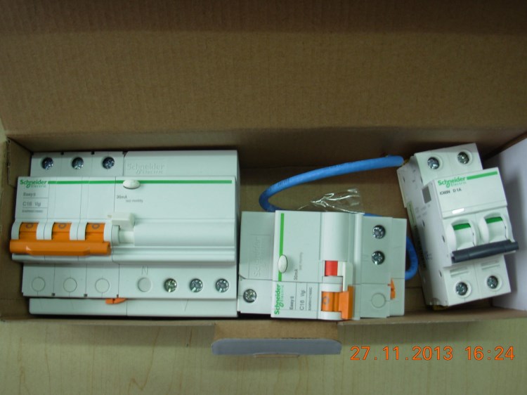 施耐德漏電斷路器EA9RN1C1630C