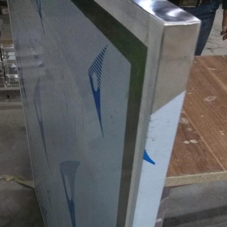 廠家定制不銹鋼包板不銹鋼板拉絲面不銹鋼板加工工作臺面廚房臺面