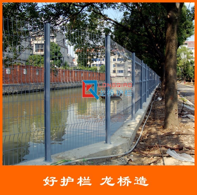 黃石鍍鋅鋼絲網/黃石鋼絲網圍墻/黃石噴塑鋼絲網/龍橋護欄生產廠